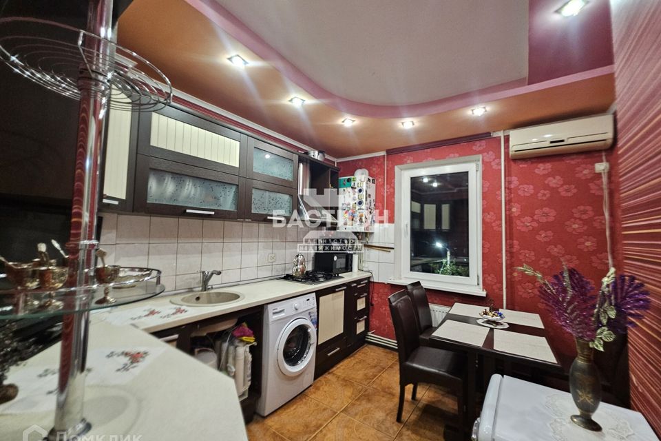 Продаётся 3-комнатная квартира, 70.5 м²