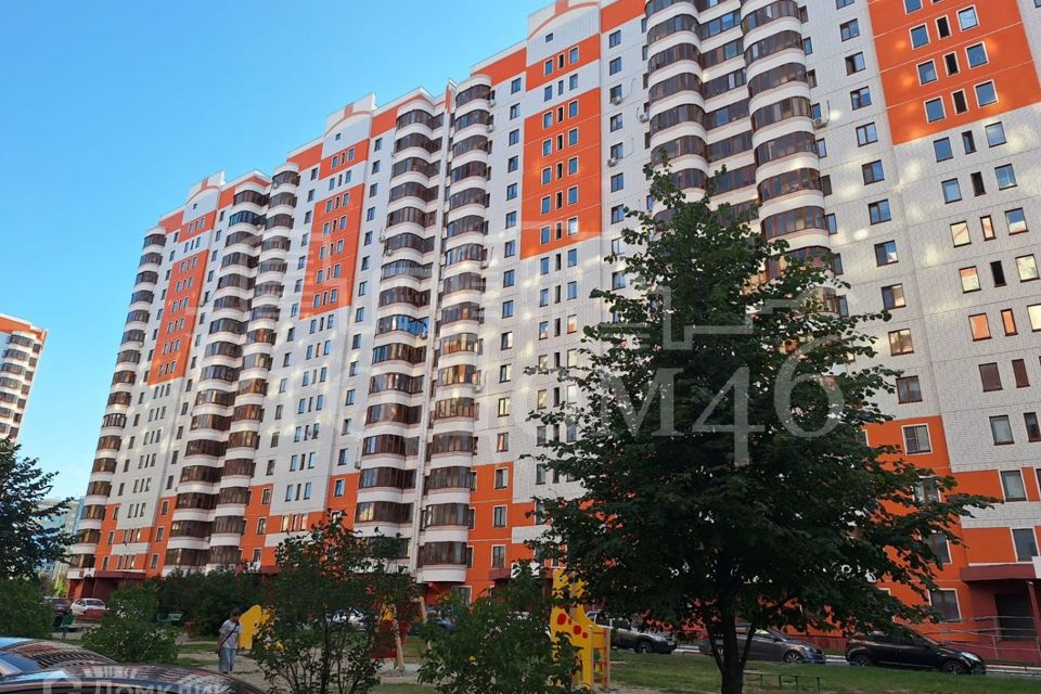 Продаётся 1-комнатная квартира, 35.8 м²