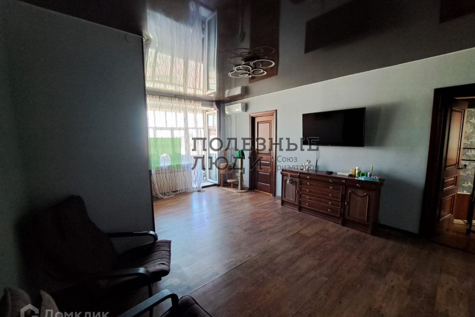 Продаётся 3-комнатная квартира, 56.5 м²