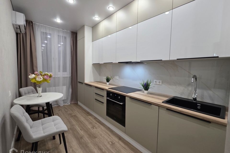 Продаётся 1-комнатная квартира, 37.9 м²