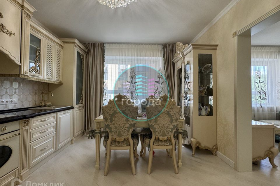 Продаётся 4-комнатная квартира, 95.6 м²