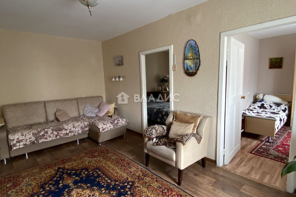 Продаётся 4-комнатная квартира, 63.4 м²