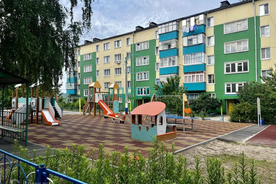 Продаётся 3-комнатная квартира, 58.7 м²