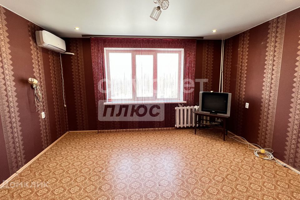 Продаётся 1-комнатная квартира, 37.8 м²