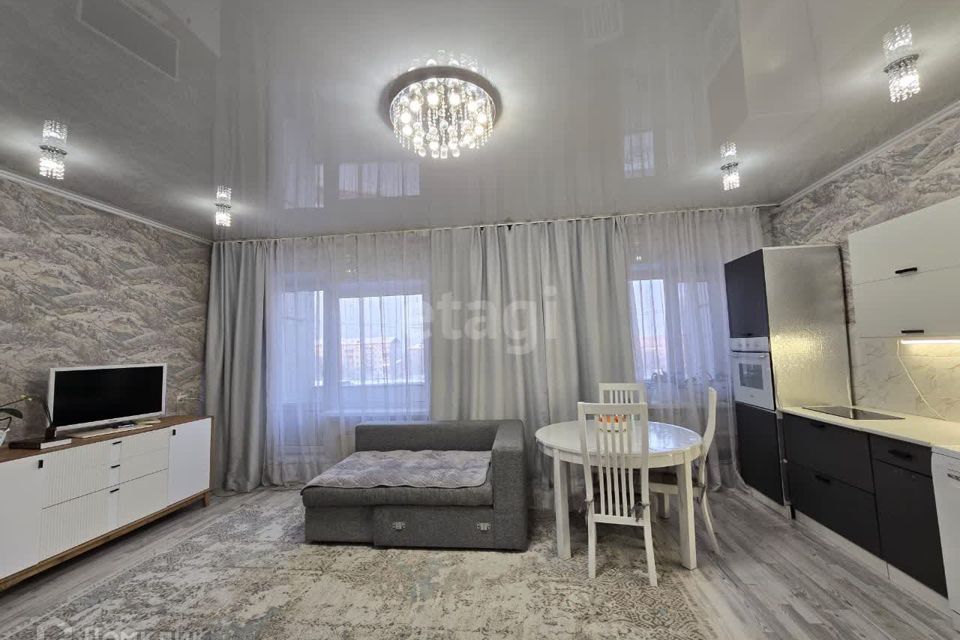 Продаётся 3-комнатная квартира, 67.8 м²