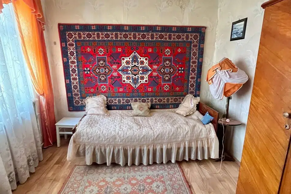 Продаётся 4-комнатная квартира, 61 м²