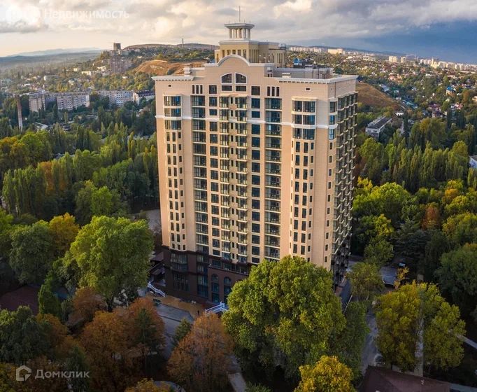 Продаётся 1-комнатная квартира, 52 м²