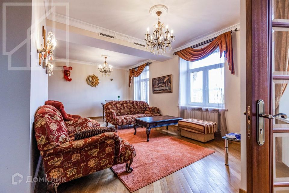 Сдаётся 4-комнатная квартира, 103.9 м²