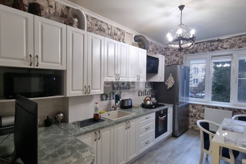 Продаётся 2-комнатная квартира, 67.8 м²