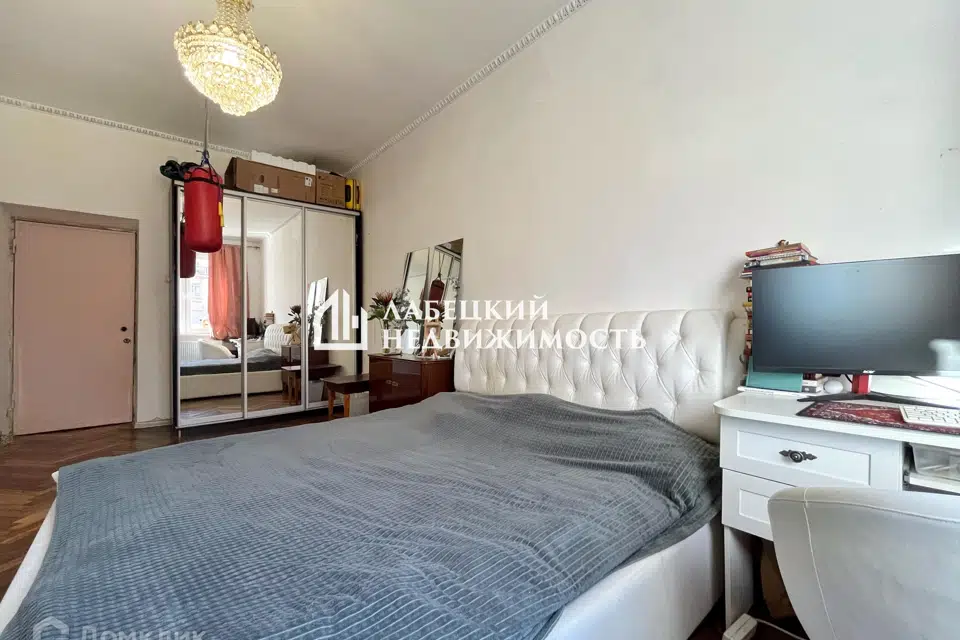 Продаётся 2-комнатная квартира, 55.9 м²