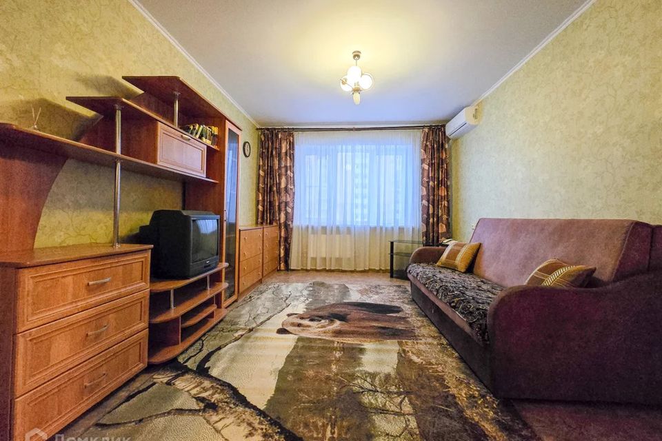 Сдаётся 1-комнатная квартира, 40 м²