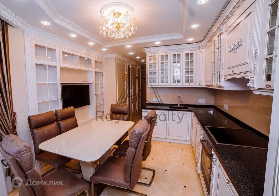 Сдаётся 2-комнатная квартира, 72 м²