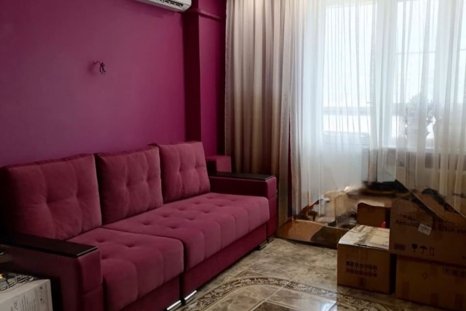 Продаётся 1-комнатная квартира, 55 м²