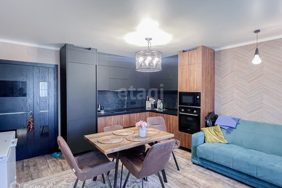 Продаётся 3-комнатная квартира, 73.2 м²