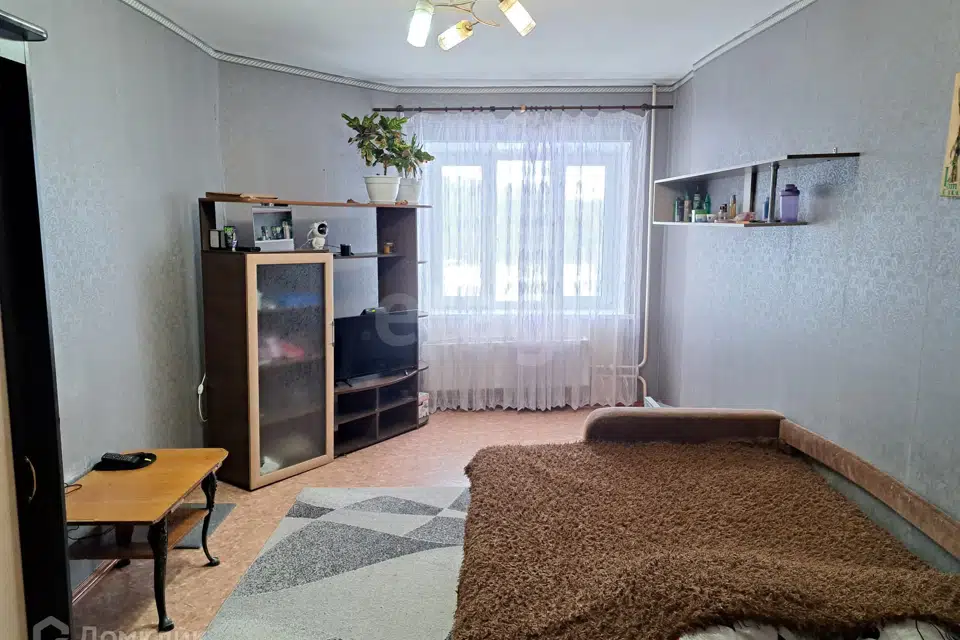 Продаётся 1-комнатная квартира, 41.9 м²