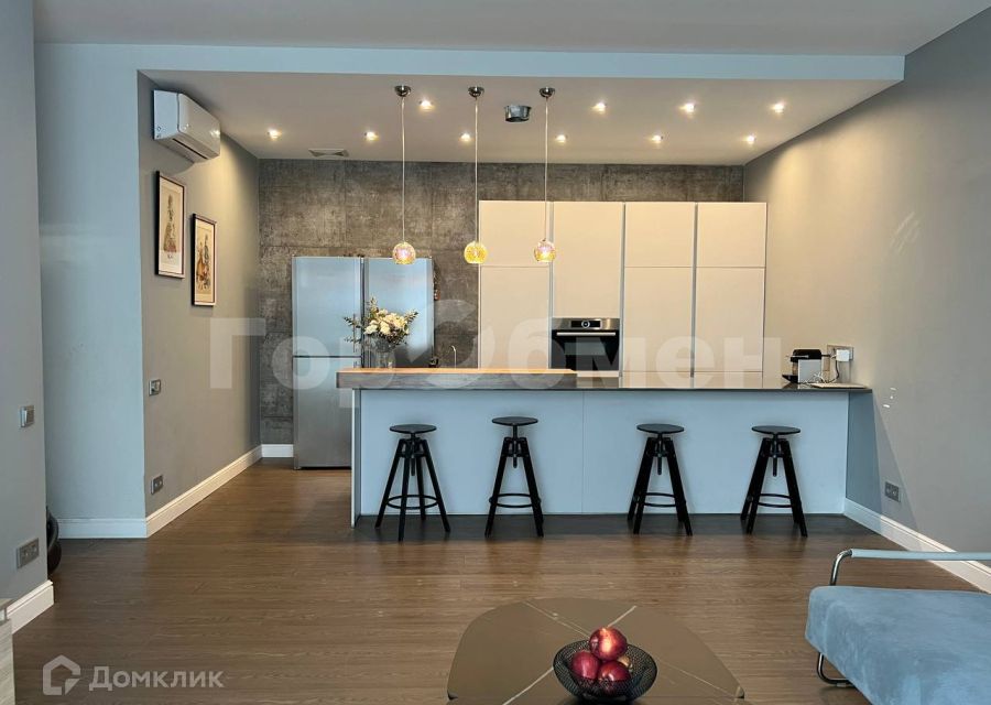 Продаётся 4-комнатная квартира, 116 м²