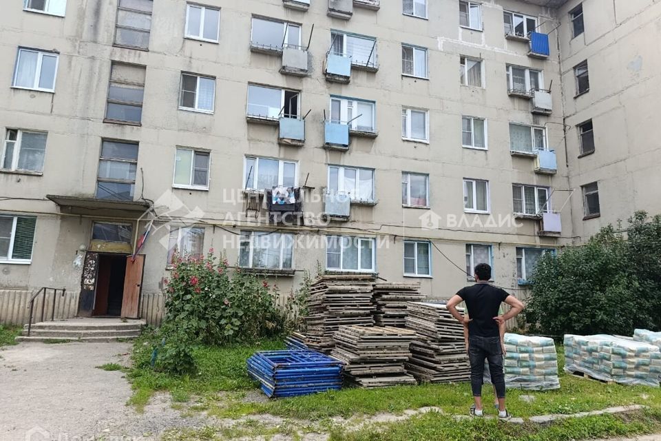 Продаётся 2-комнатная квартира, 30.4 м²