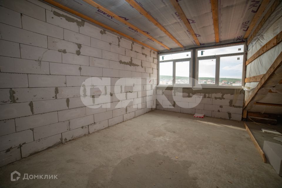 Продаётся 2-комнатная квартира, 80.9 м²