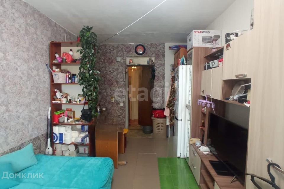 Продаётся комната в 5-комн. квартире, 16.5 м²