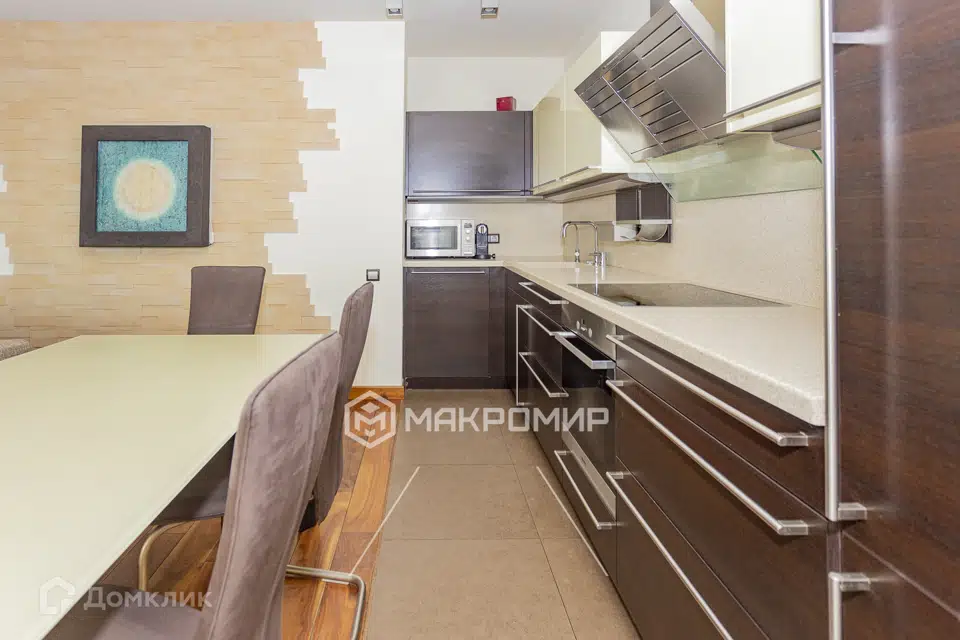 Продаётся 5-комнатная квартира, 163.3 м²