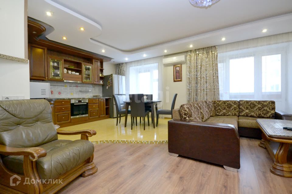 Продаётся 3-комнатная квартира, 88 м²