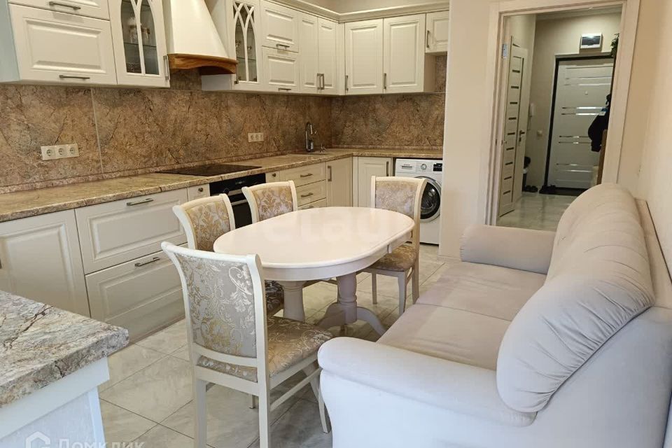 Продаётся 1-комнатная квартира, 38.2 м²
