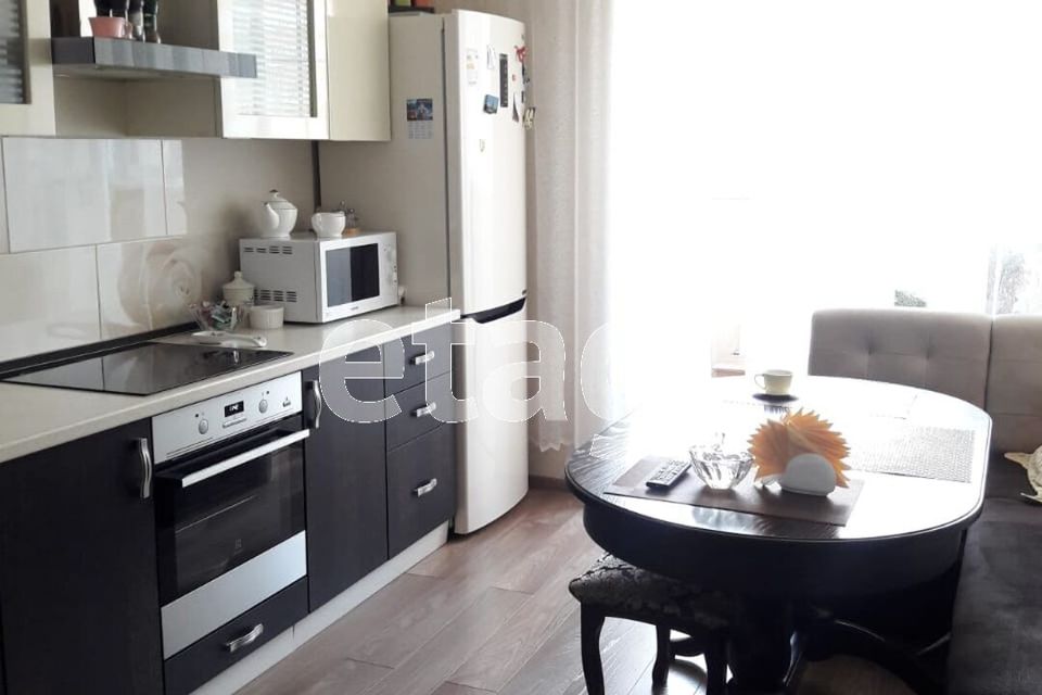 Продаётся 2-комнатная квартира, 66 м²