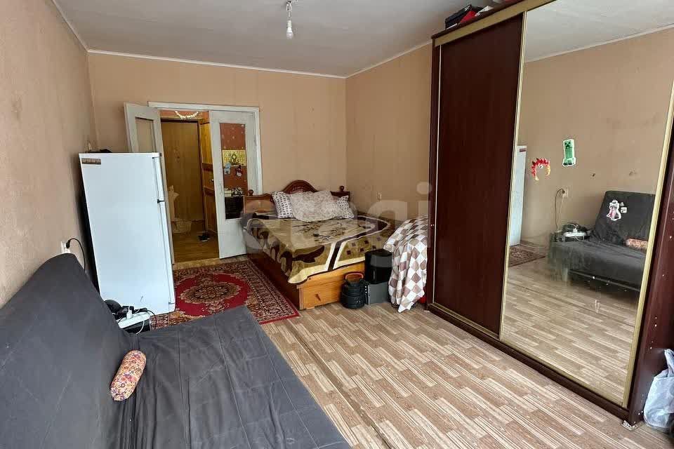 Продаётся 1-комнатная квартира, 42 м²