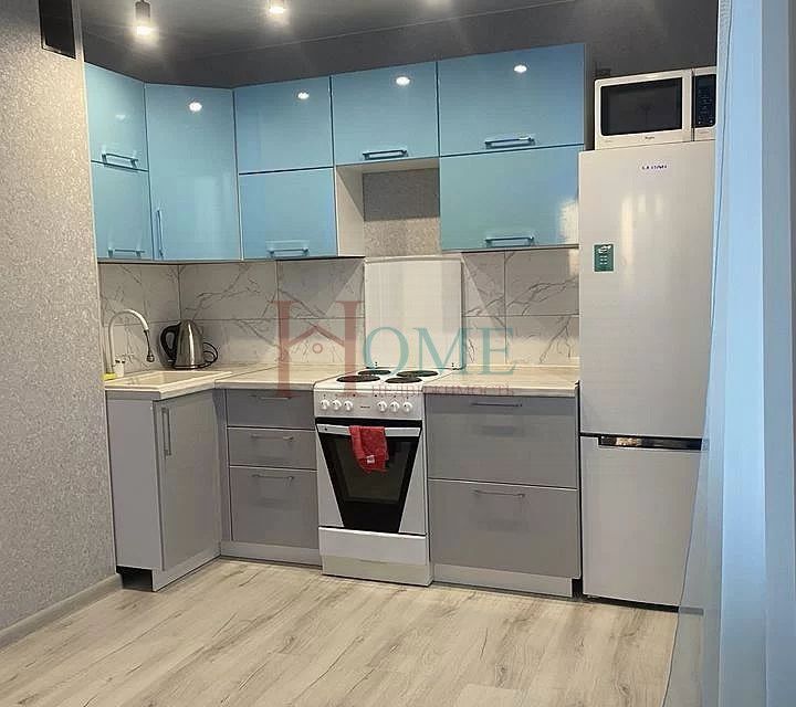 Сдаётся 2-комнатная квартира, 70 м²