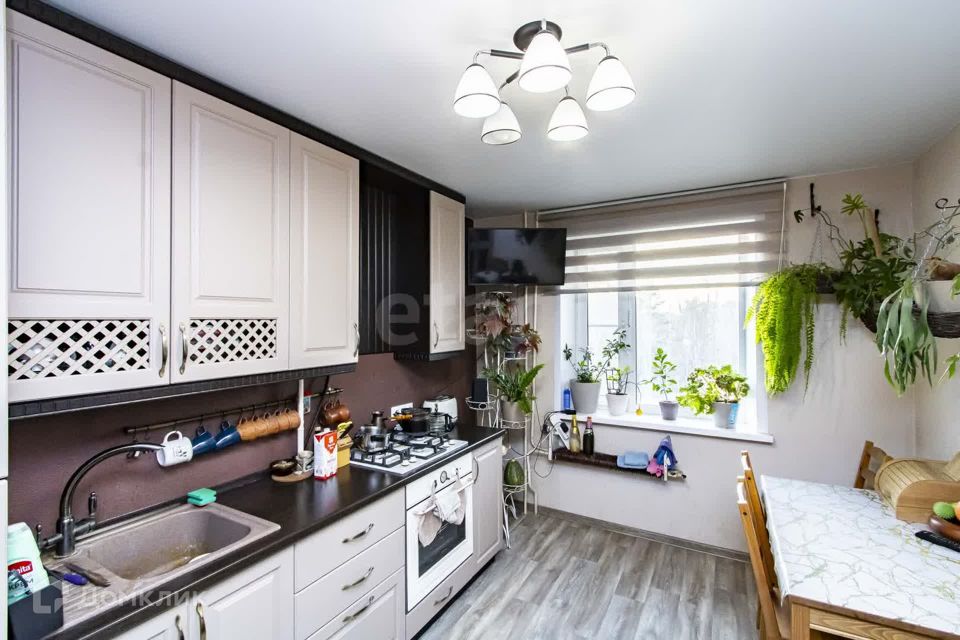 Продаётся 3-комнатная квартира, 70.3 м²