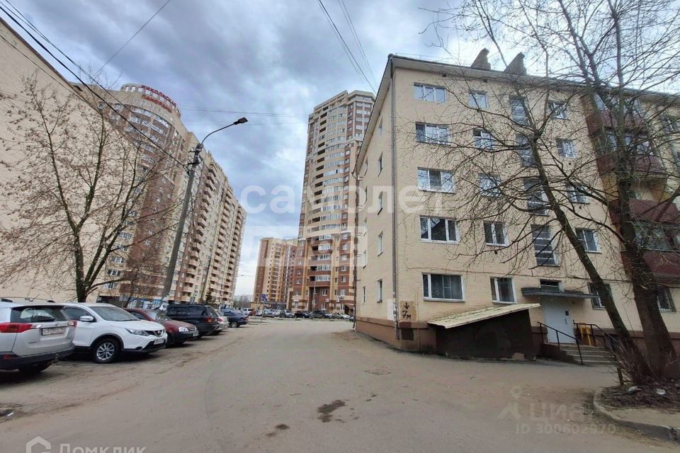 Продаётся 1-комнатная квартира, 32 м²