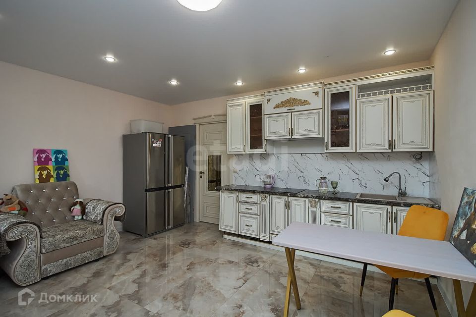 Сдаётся 2-комнатная квартира, 85.4 м²