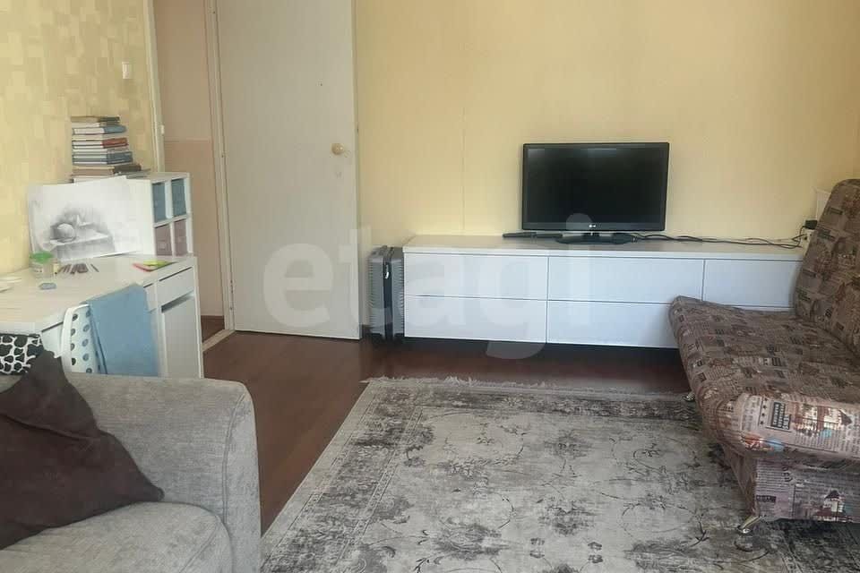 Продаётся 1-комнатная квартира, 35.2 м²