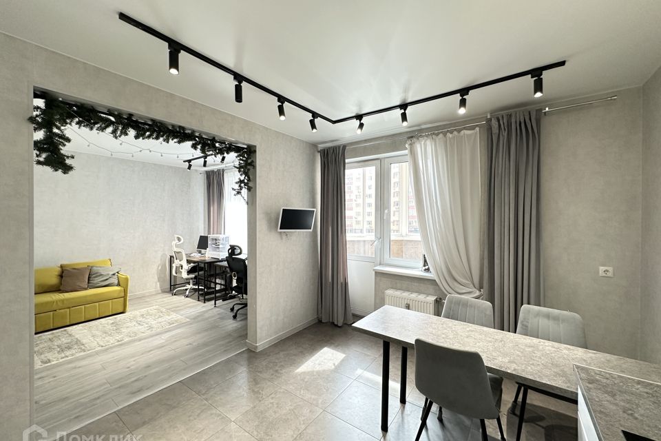 Продаётся 2-комнатная квартира, 66.2 м²