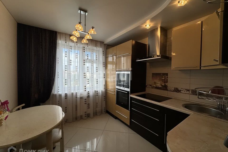 Продаётся 4-комнатная квартира, 82.1 м²
