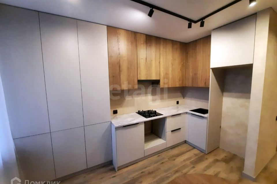 Продаётся 1-комнатная квартира, 37.9 м²