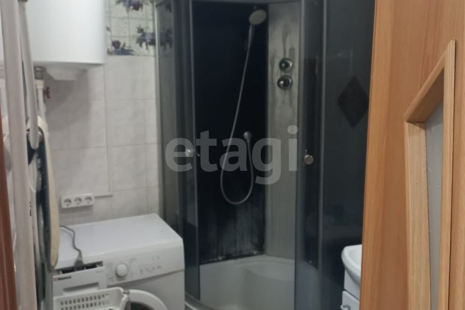 Продаётся 2-комнатная квартира, 42.7 м²