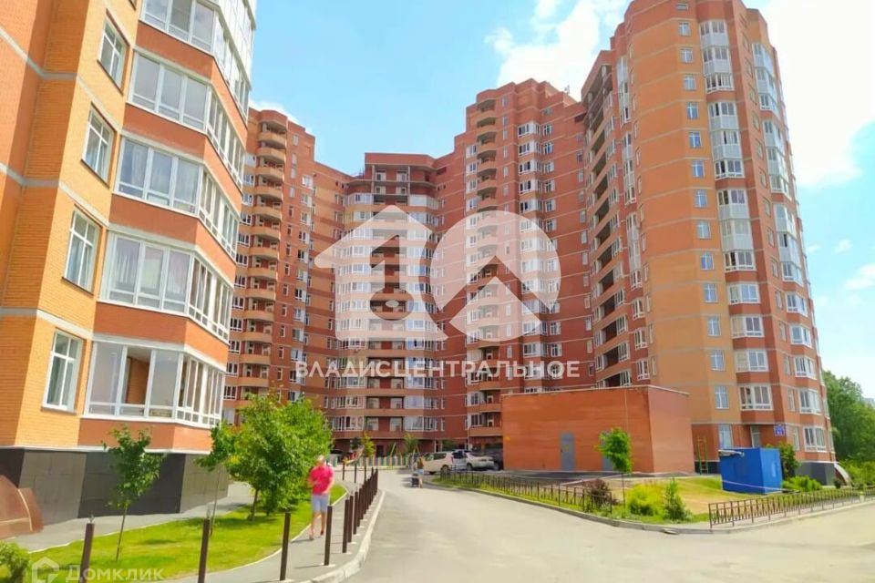 Продаётся 1-комнатная квартира, 42.3 м²