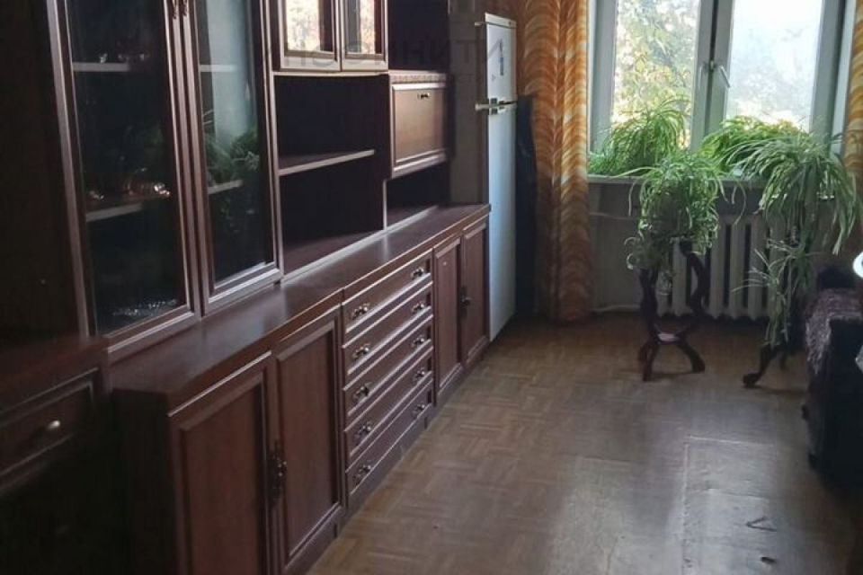 Продаётся 2-комнатная квартира, 49.2 м²