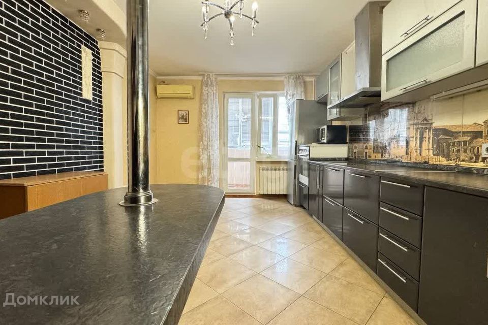 Продаётся 3-комнатная квартира, 91.7 м²