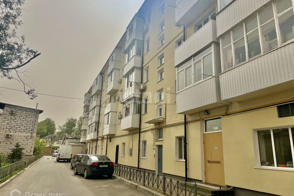 Продаётся 2-комнатная квартира, 43.3 м²