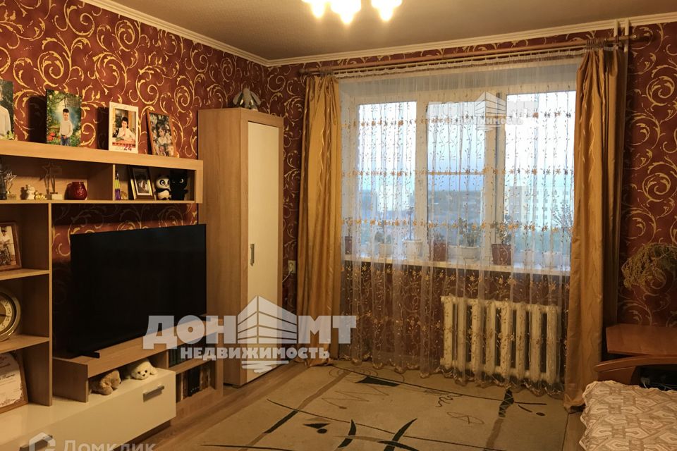 Продаётся 4-комнатная квартира, 70 м²