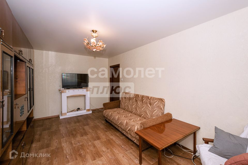 Продаётся 3-комнатная квартира, 57.8 м²