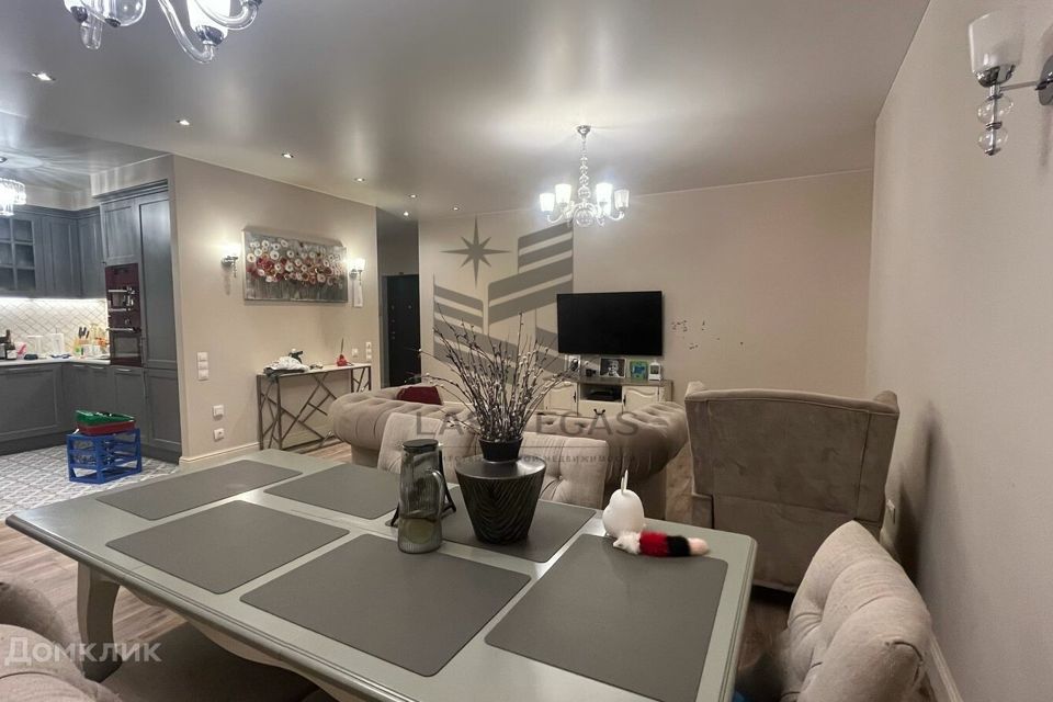 Сдаётся 3-комнатная квартира, 90 м²