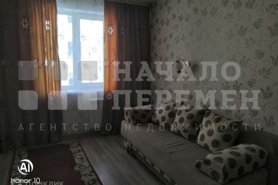 Сдаётся 2-комнатная квартира, 58 м²