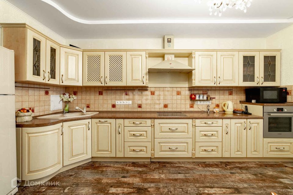 Продаётся 3-комнатная квартира, 102.9 м²