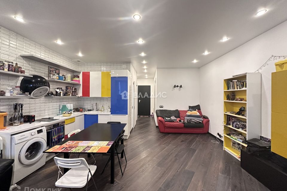 Продаётся 1-комнатная квартира, 46 м²