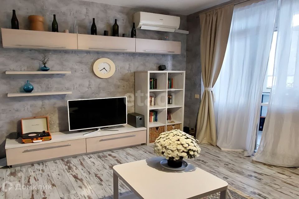 Продаётся 1-комнатная квартира, 35 м²