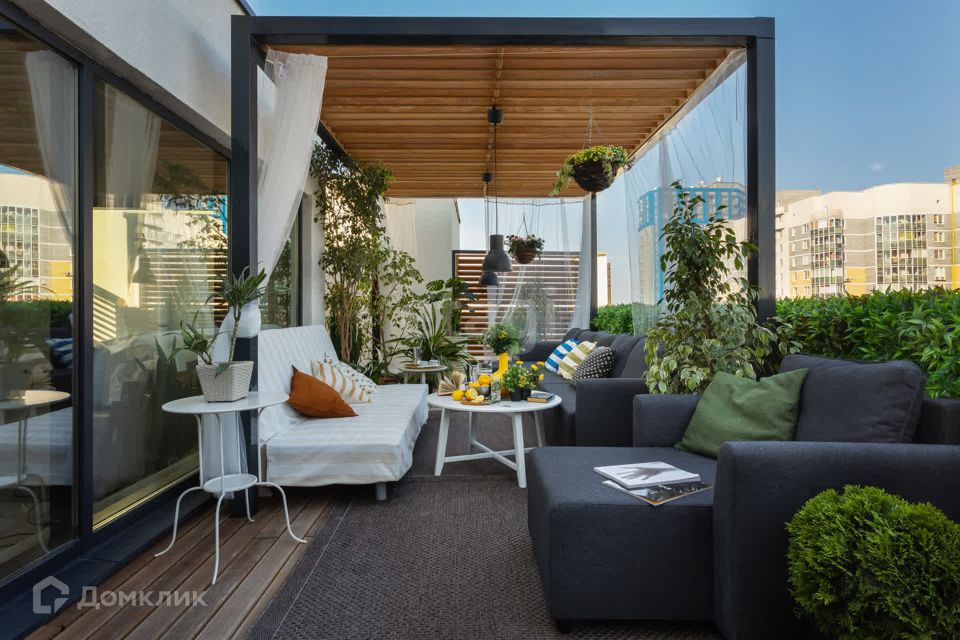 Продаётся 3-комнатная квартира, 160 м²
