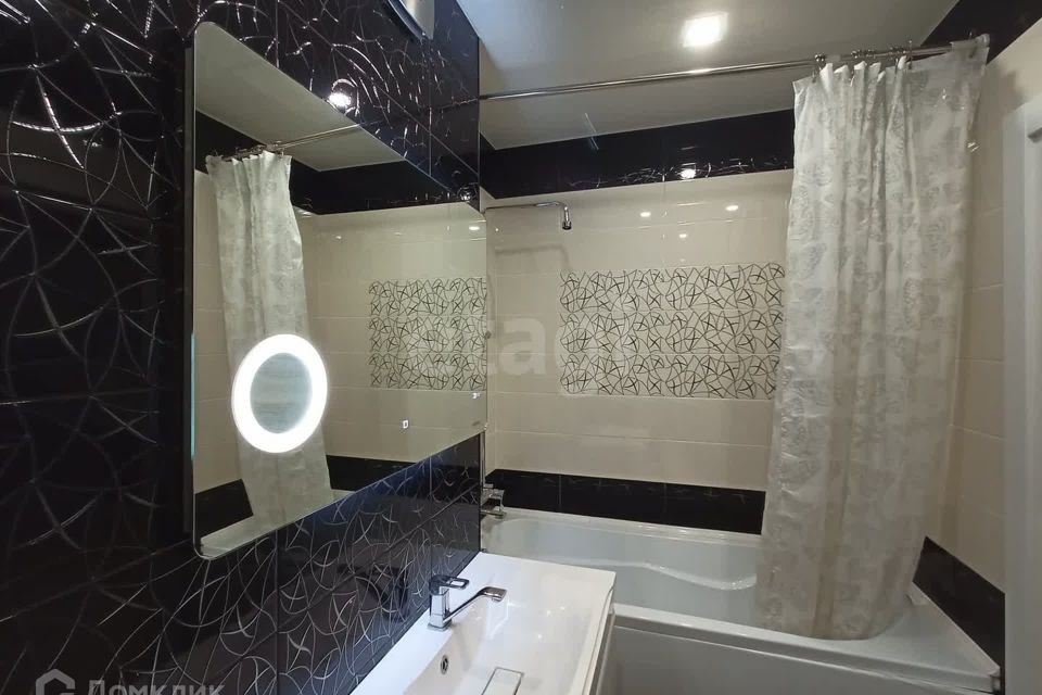 Продаётся 2-комнатная квартира, 56.2 м²